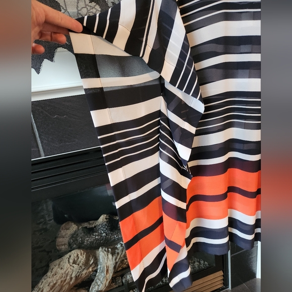 Michael Kors Sheer Size Medium - Picture 3 of 8